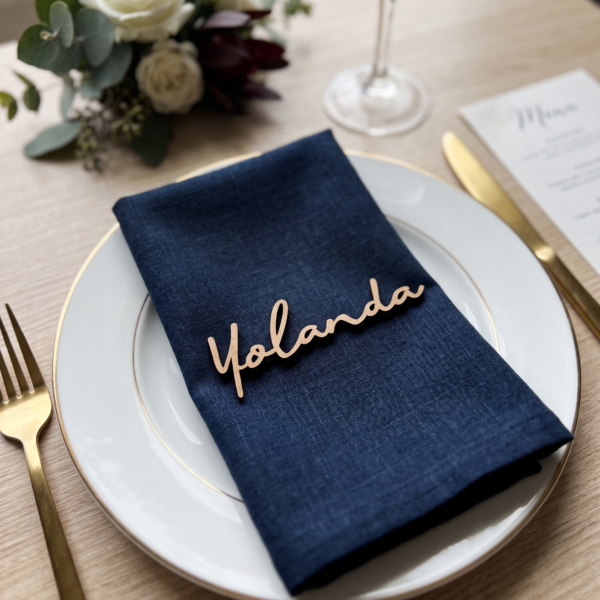Marcasitios Personalizados para Eventos - Madera, Metacrilato y Llavero. Opción imán