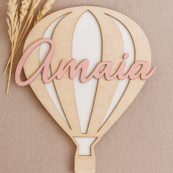 Globo de madera personalizado con nombre | Hecho a mano en Barcelona